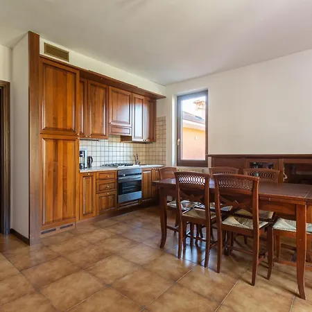 Mysa - Charming With Lake View Apartamento